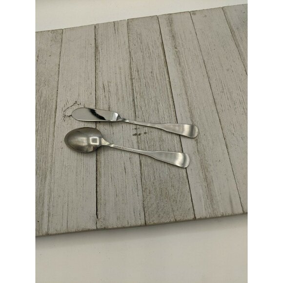 Oneida SSS Stainless Colonial Boston Teaspoon and Butter Knife (2 piece) - Picture 3 of 5